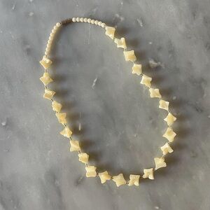 Vintage 90s Y2K Mother of Pearl Necklace